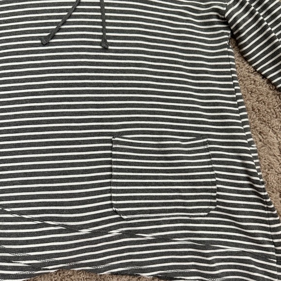 Evy’s Tree Janelle M - Picture 3 of 4